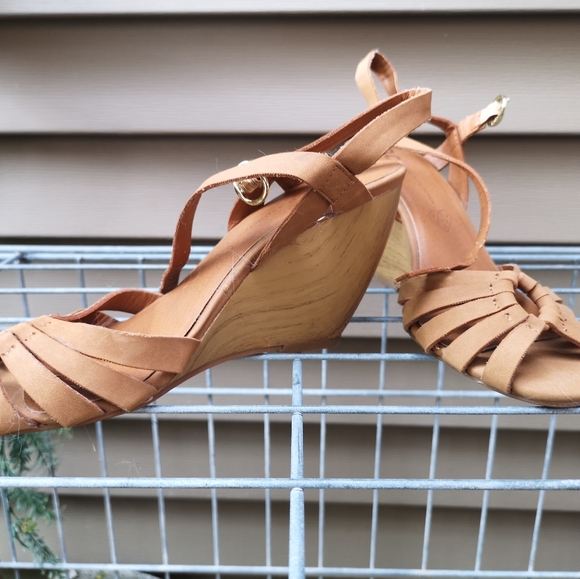 BC Summer wedges - Picture 2 of 4